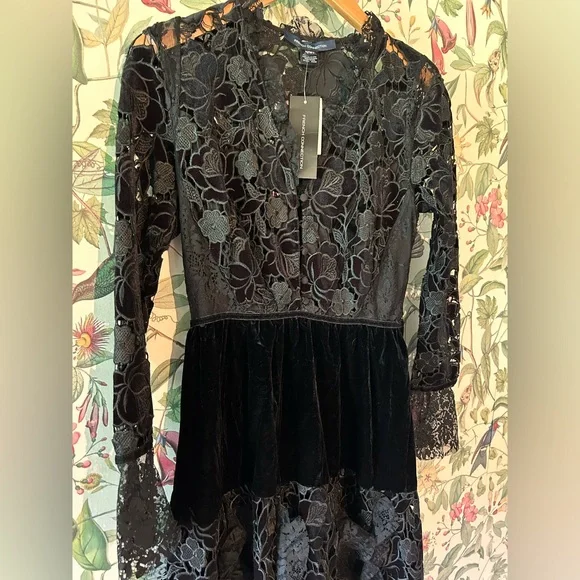 BNWT Velvet And Lace Dress MSRP 398.00 - Picture 2 of 4